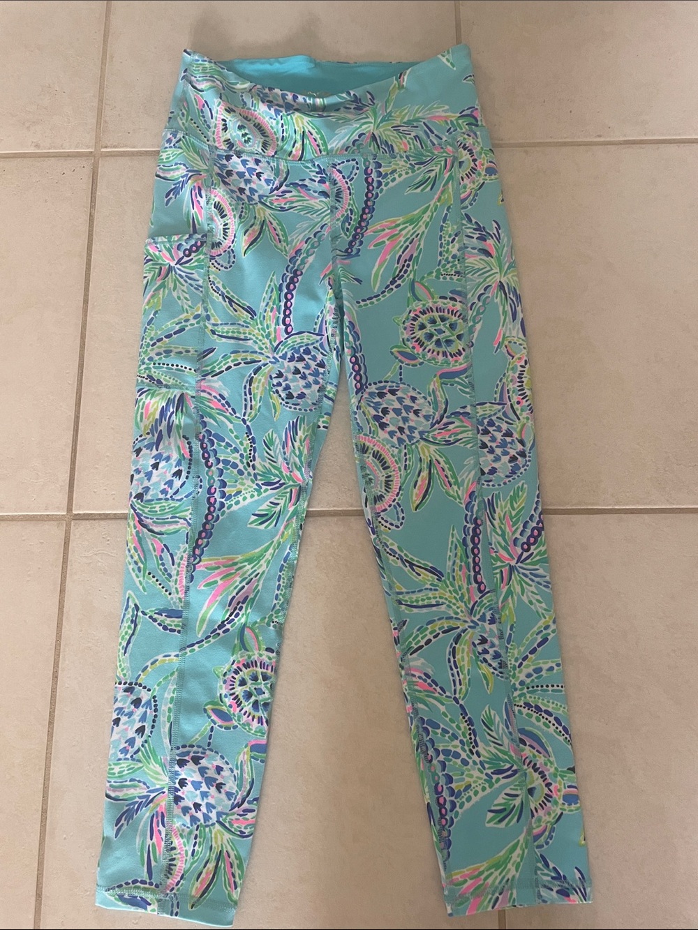 Lilly Pulitzer Weekender High Rise 24” Luxletic Legging SPF 50